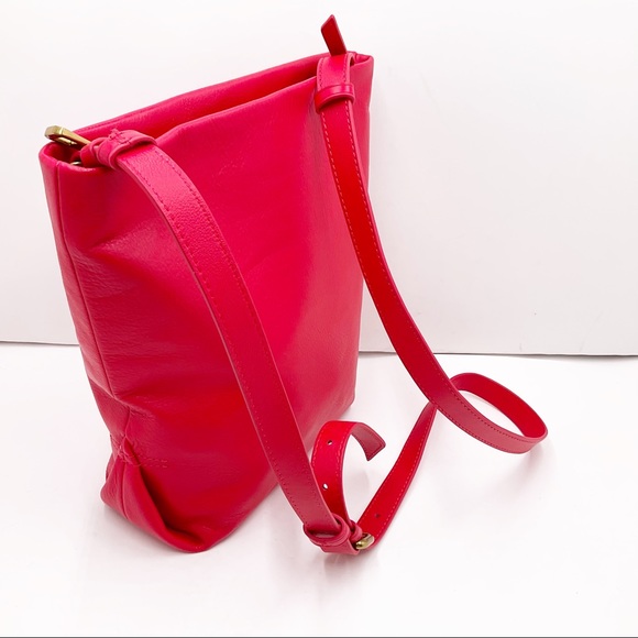 🆕{J. Crew} Oslo Soft Red Pebble Leather Bucket CrossBody Bag - Picture 2 of 16